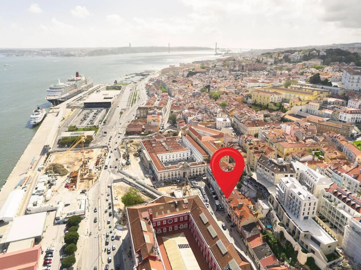 Apartament Modern 41Br With Art & Tagus River Views