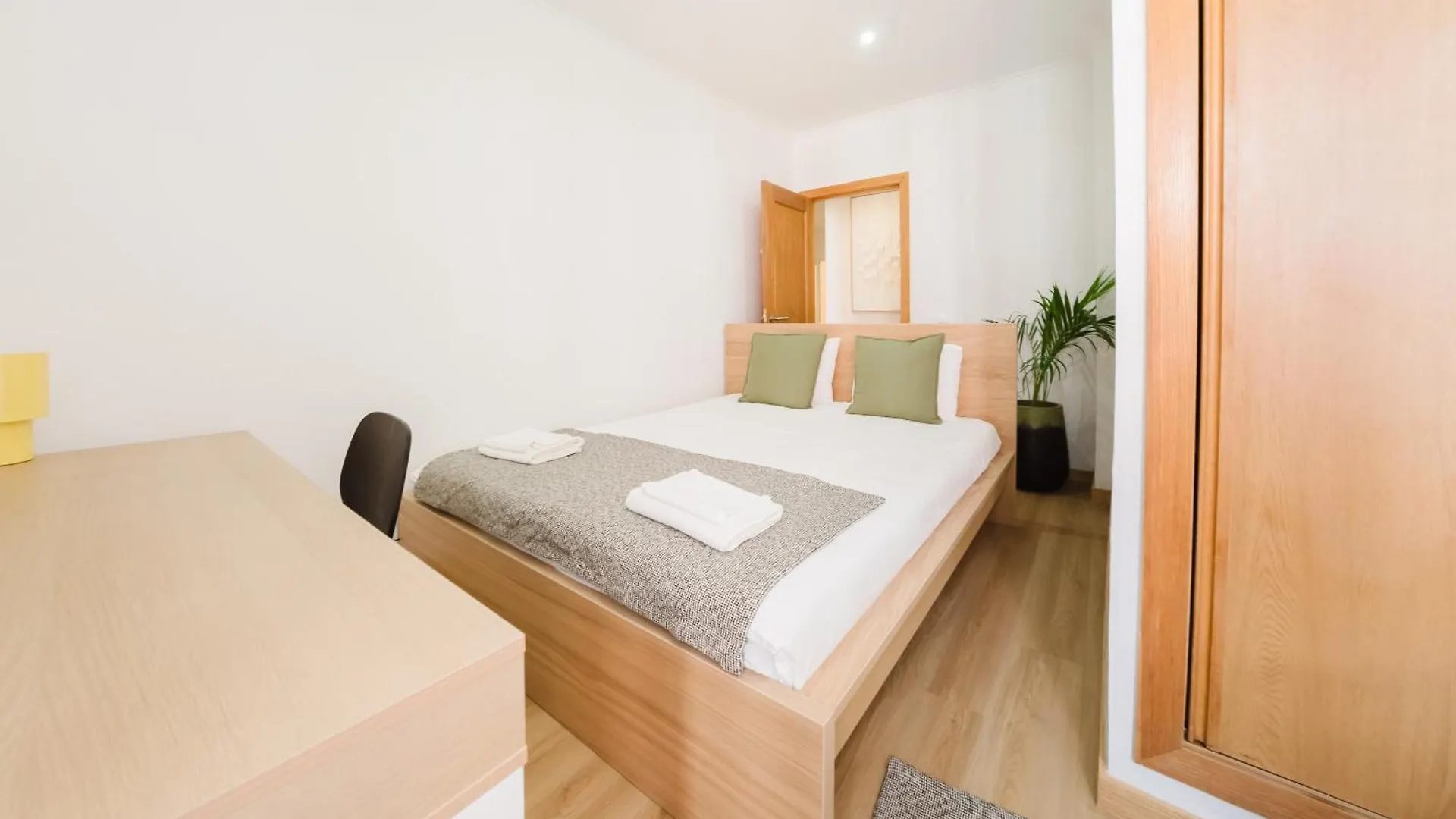 Apartament Modern 41Br With Art & Tagus River Views Portugalia